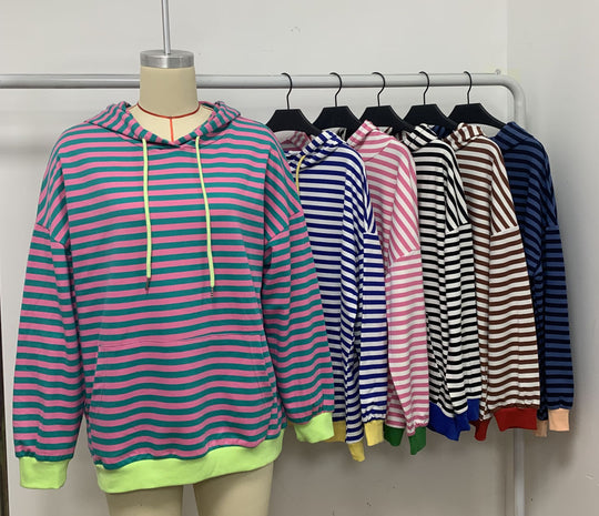 Damen gestreifter Kapuzenpullover mit stylischer Kängurutasche Heidi-Mode