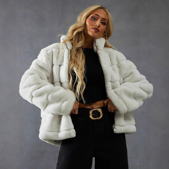 Damen Modische Kurzjacke mit voluminösem Teddy-Fell Heidi-Mode