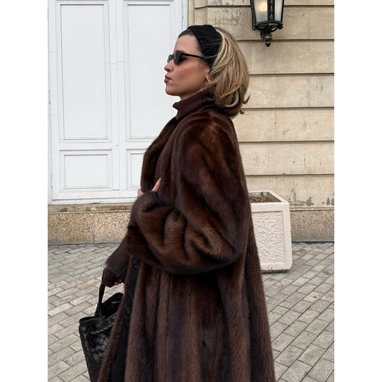 Damen Luxuriöser Kunstpelzmantel mit elegantem Schnitt und hohem Kragen Heidi-Mode