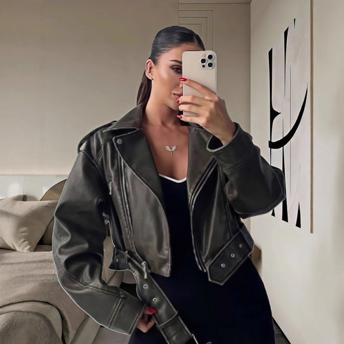 Damen cropped Kunstlederjacke mit asymmetrischem Reißverschluss und weichem Innenfutter Heidi-Mode