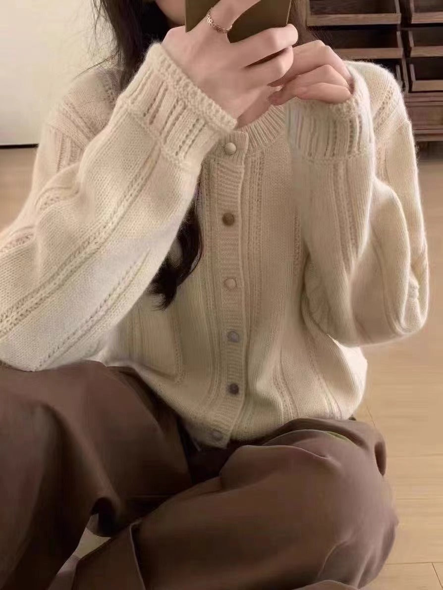 Damen Grobstrick-Cardigan mit geschmackvollem Knopfverschluss und weiten Ärmeln Heidi-Mode