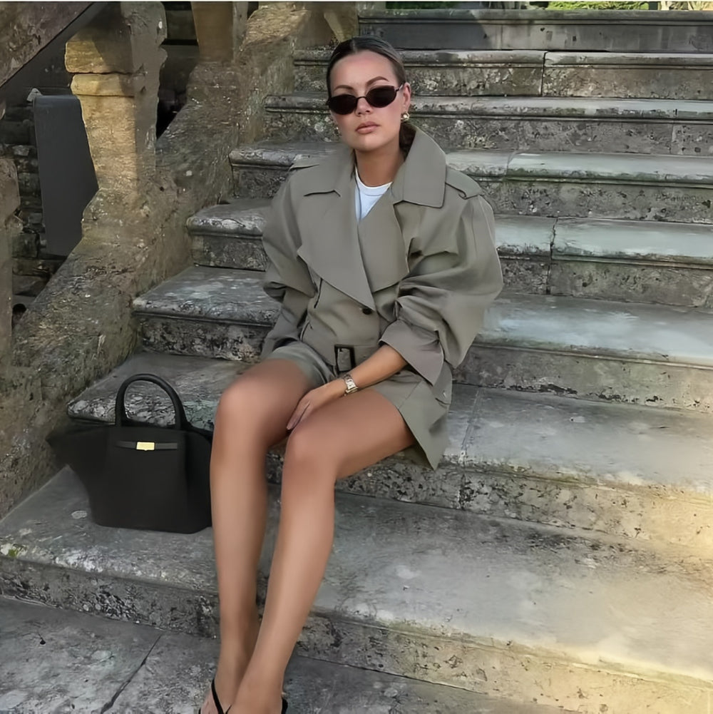 Damen Modische Trenchcoat-Jacke mit voluminösen Ärmeln und Gürtel Heidi-Mode