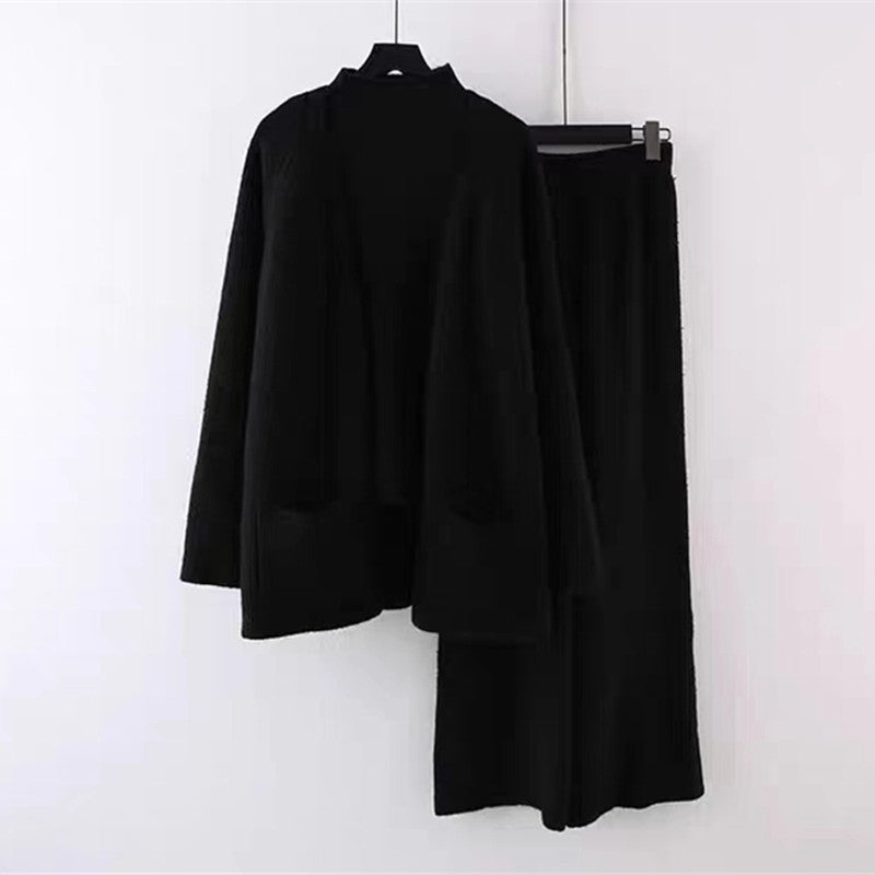 Damen kuscheliges Strickensemble mit weitem Cardigan und bequemen Hosen Heidi-Mode