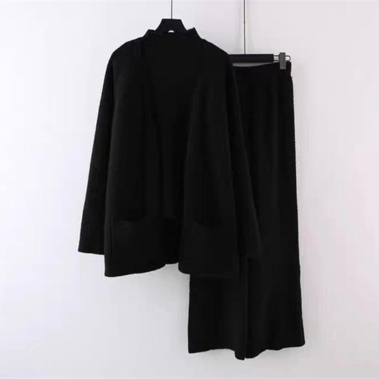 Damen kuscheliges Strickensemble mit weitem Cardigan und bequemen Hosen Heidi-Mode