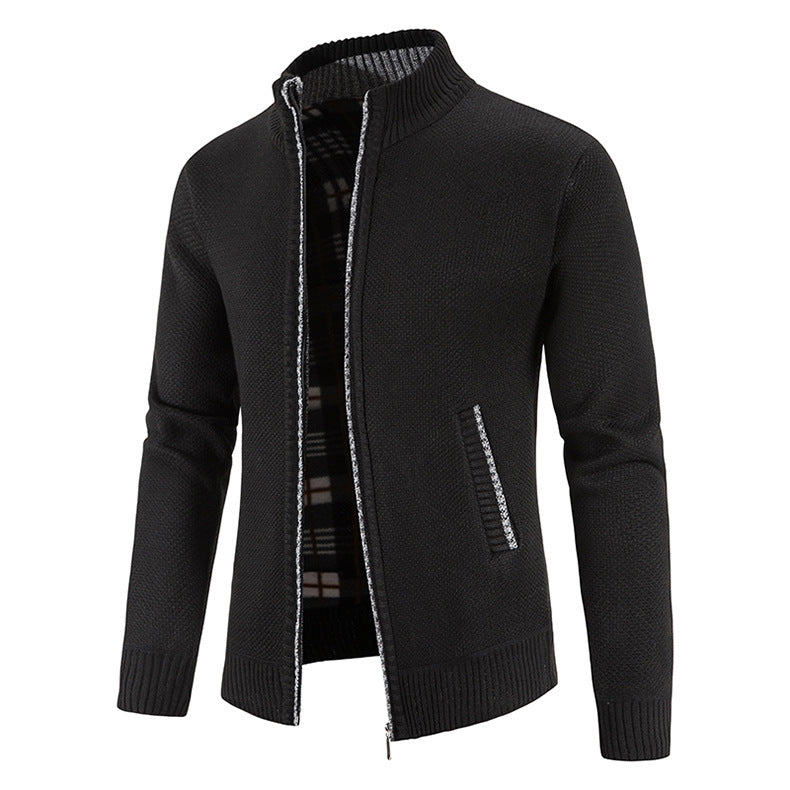 Herren Strickjacke mit modernem Stehkragen und praktischen Taschen Heidi-Mode