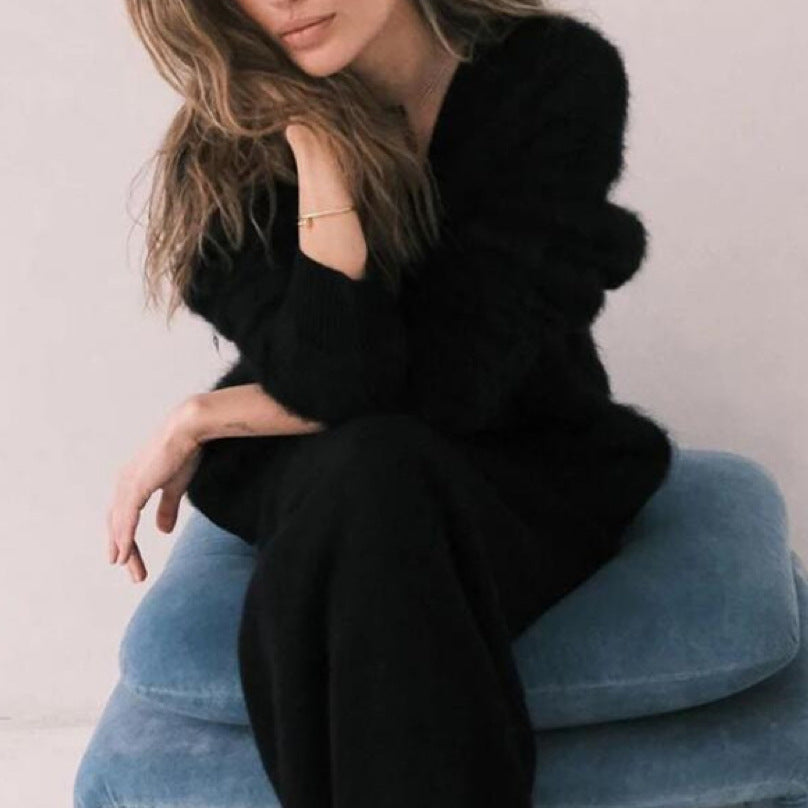 Damen Flauschiger Strickcardigan mit V-Ausschnitt und Knopfdetail Heidi-Mode