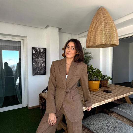 Damen taillierter Blazer mit Gürtel und eleganter Struktur Heidi-Mode