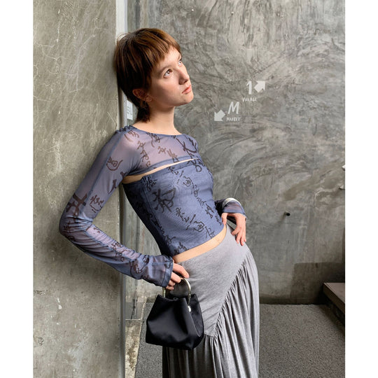 Damen Oberteil aus transparenter Spitze mit grafischem Motiv und langen Ärmeln Heidi-Mode