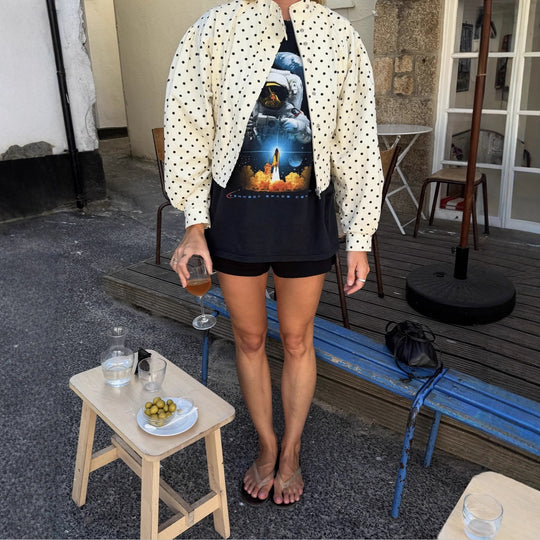 Damen Kurzjacke im modernen Punktedesign mit hochgeschlossenem Kragen Heidi-Mode