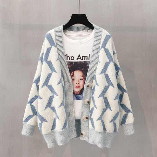 Damen Grobstrick Cardigan mit modernem Zickzackmuster und Knopfdetails Heidi-Mode