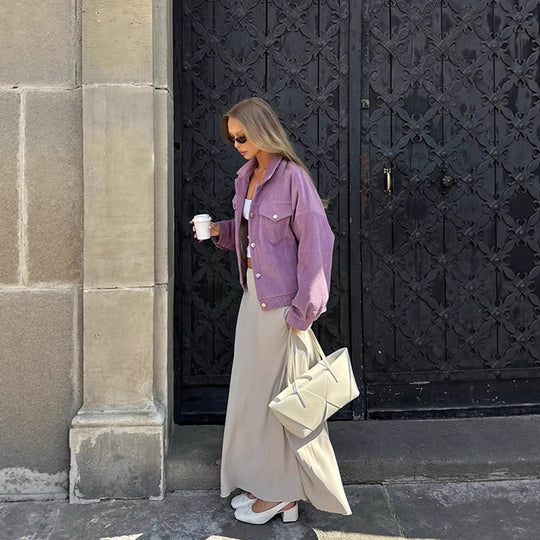 Damen Oversized Cordjacke mit praktischen Taschen und dezentem Streifenmuster Heidi-Mode