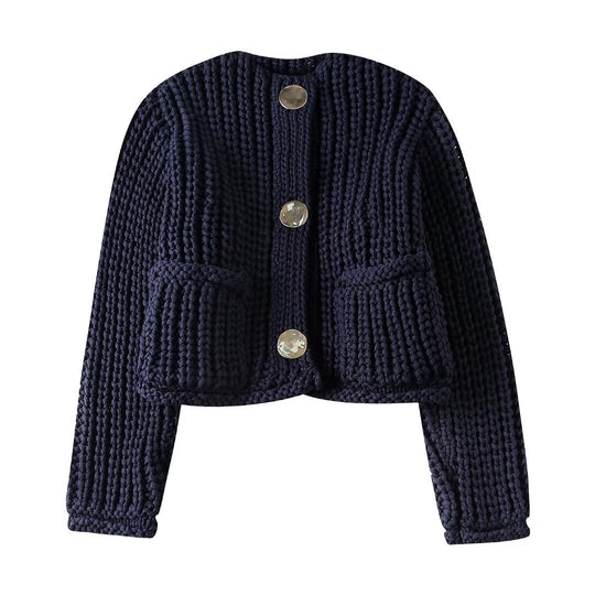 Damen Kuschelige Strickjacke mit großen Knöpfen und aufgesetzten Taschen Heidi-Mode