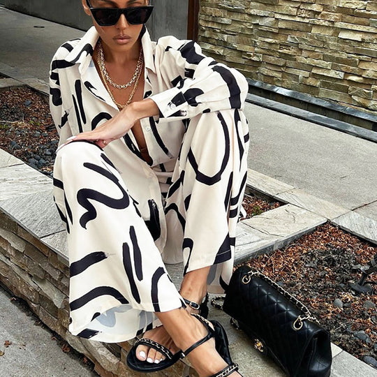 Damen elegantes Oversized Shirt und Palazzo-Hosen Set aus satinartigem Stoff mit auffälligem Muster Heidi-Mode