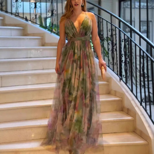 Damen Maxi-Kleid mit tiefem V-Ausschnitt und schwingendem Rock Heidi-Mode