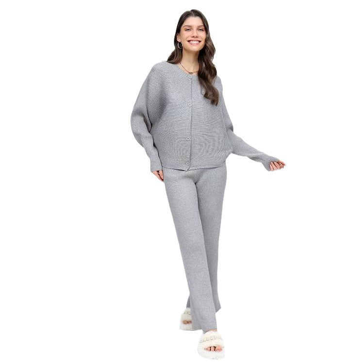 Damen hochwertiges Strick-Lounge-Set mit weiter Schnittführung und Knopfdetails Heidi-Mode