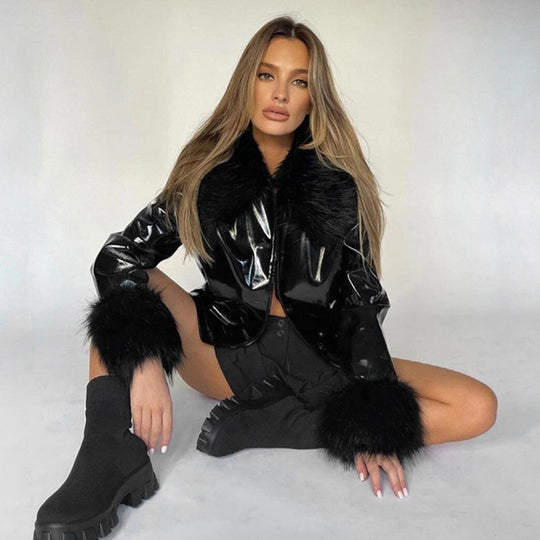 Damen modischer Lackmantel mit kuscheligem Kunstfellkragen Heidi-Mode