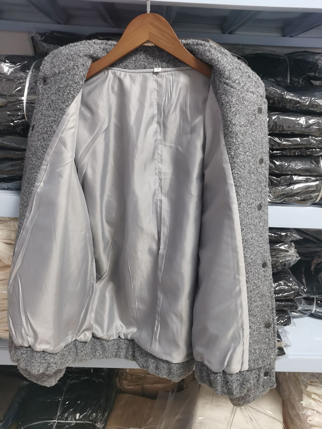 Damen Oversized Wolljacke im schlichten Design Heidi-Mode