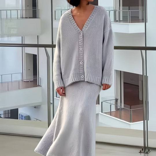 Damen Strickkleid mit tiefem V-Ausschnitt und weichem Mohair-Material Heidi-Mode