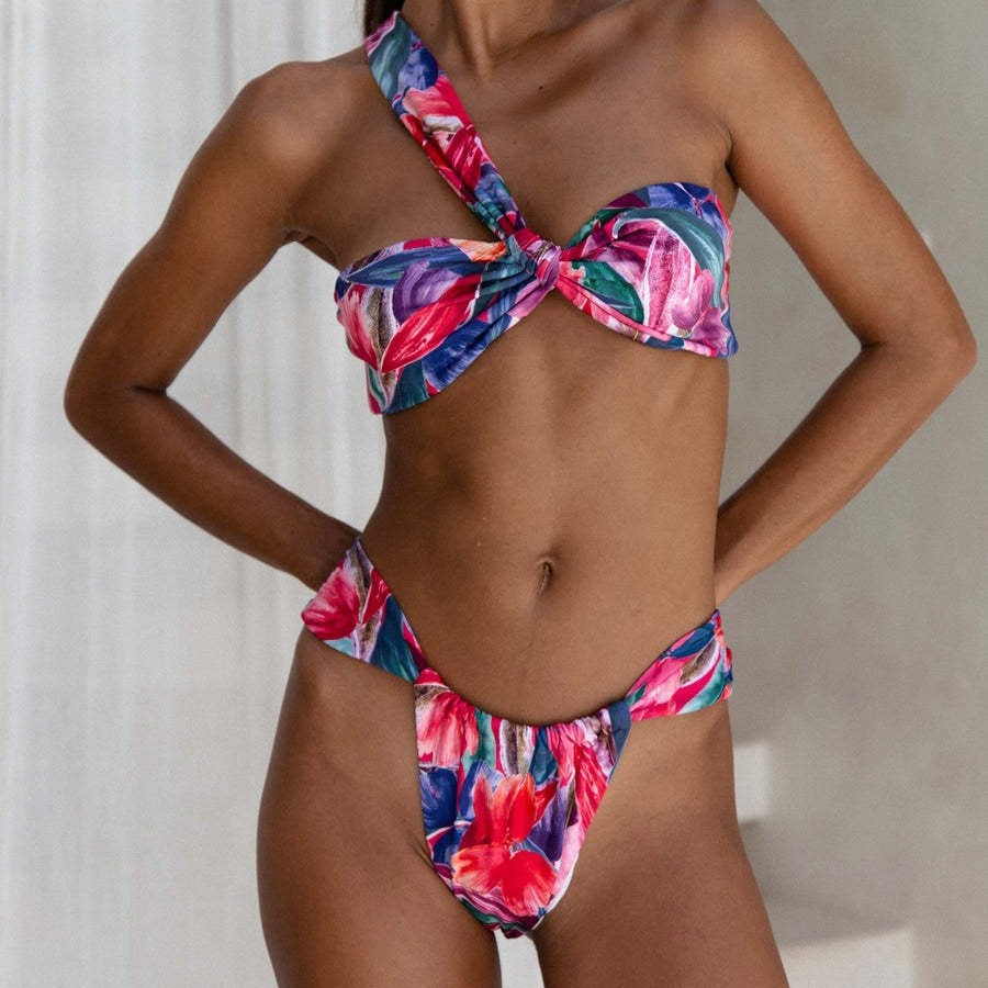 Femme One-Shoulder Gemusterter Bikini Set Heidi-Mode