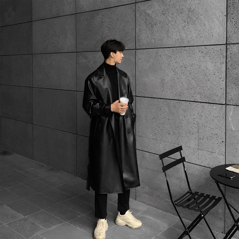 Herren modischer Longtrenchcoat aus hochwertigem Kunstleder mit elegantem Schnitt Heidi-Mode