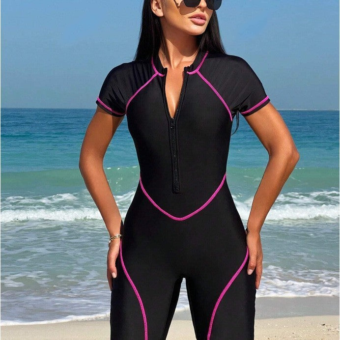 Damen Neoprenanzug mit kurzer Shorts und technischem Reißverschluss Heidi-Mode