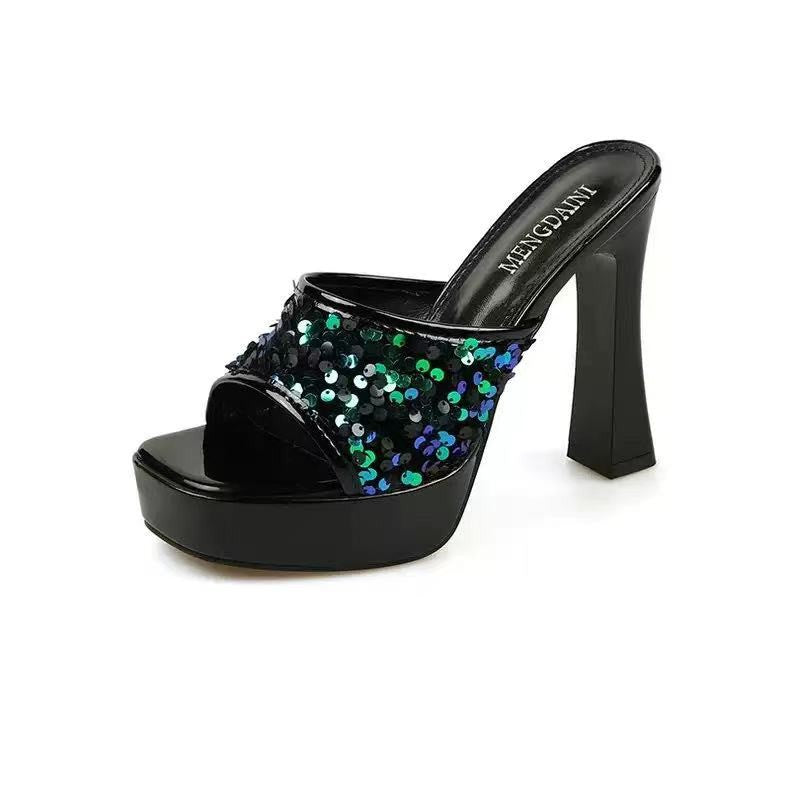 Heidi-Mode | Sommerschuhe mit Absatz, Plateau und quadrater Spitze