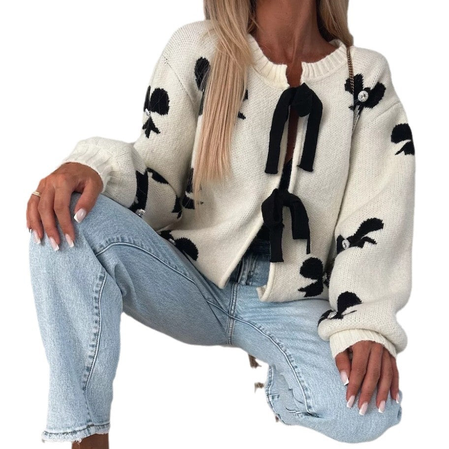 Damen Strickjacke mit dekorativen Schleifen und glänzenden Akzenten Heidi-Mode
