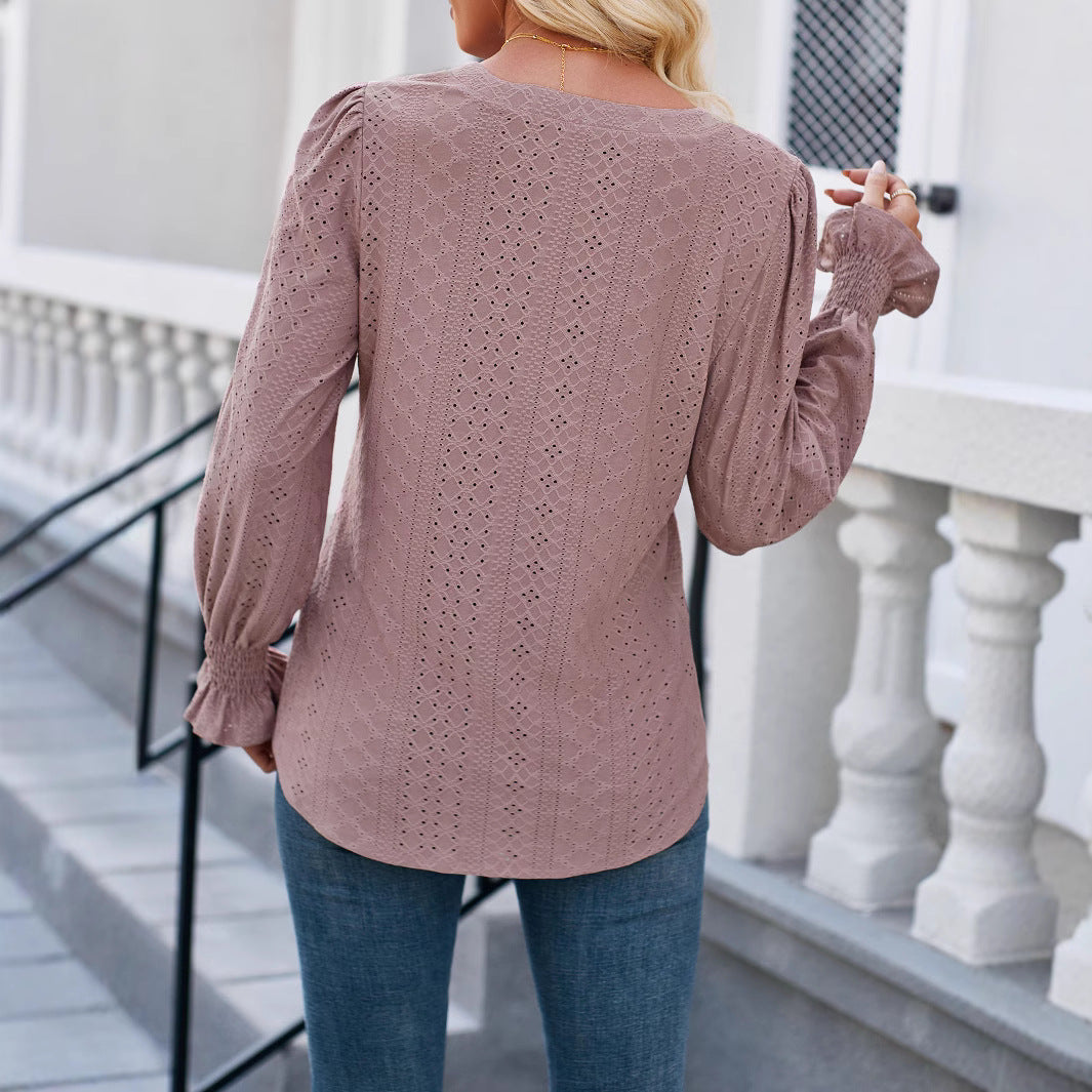Damen Bluse mit elegantem Lochmuster und lässigem Schnitt Heidi-Mode