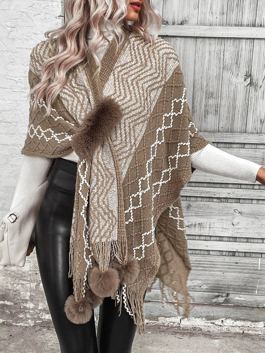 Heidi-Mode | Cape Schal Cardigan Wolle Strick Übergröße Fransen Saum V-Ausschnitt Boho Stil