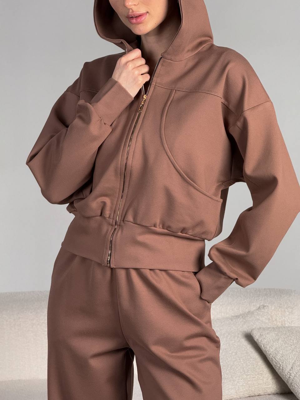 Damen angeschnittene Kapuzenjacke mit Reißverschluss und Taschen Heidi-Mode