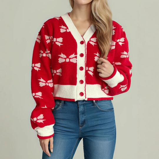 Damen Strickjacke mit verspieltem Schmetterlingsmotiv und dekorativen Knöpfen Heidi-Mode