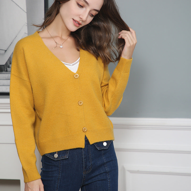 Damen Strickjacke mit V-Ausschnitt und Knopfdetails Heidi-Mode