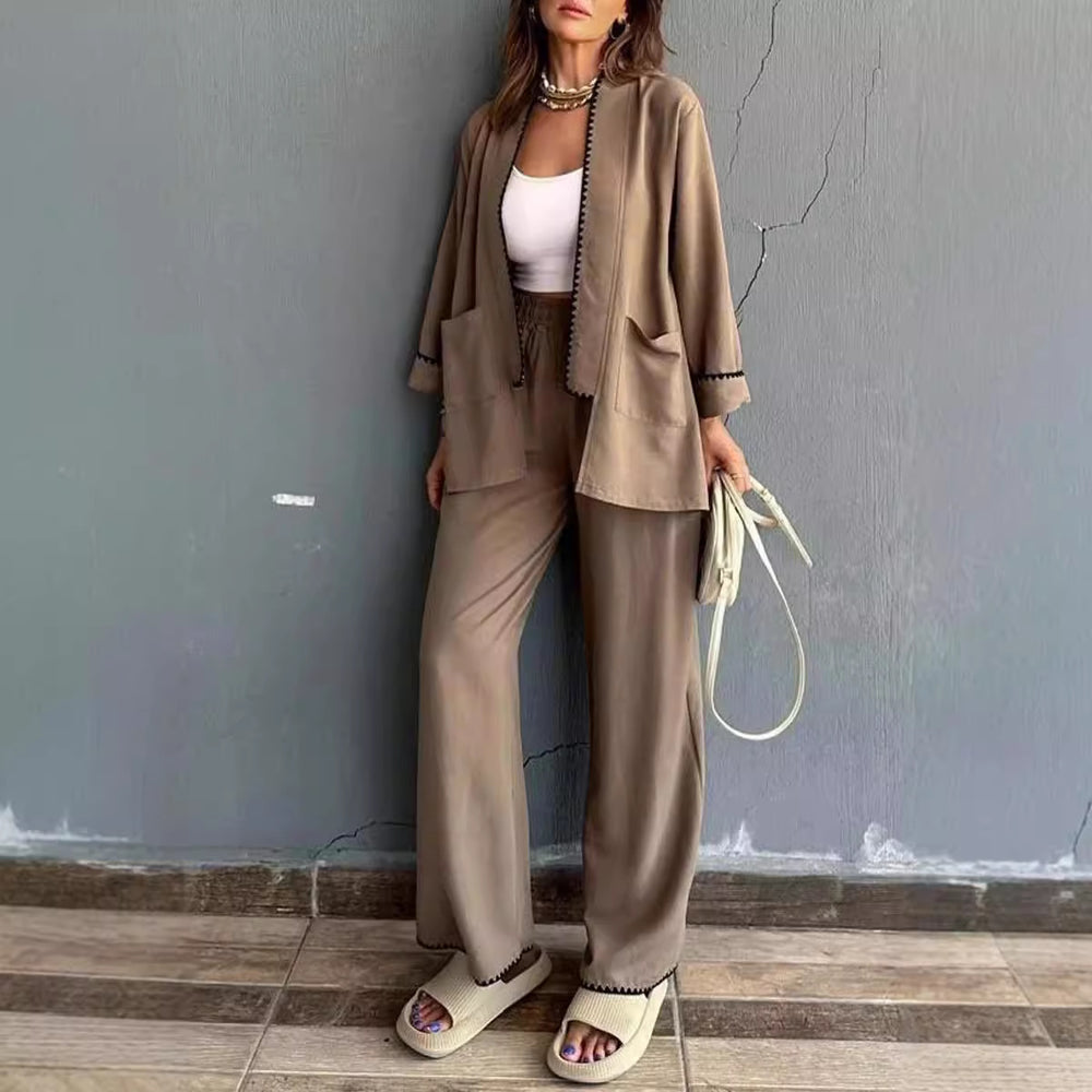 Damen Elegant geschnittene Jacke mit kontrastierendem Saum Heidi-Mode