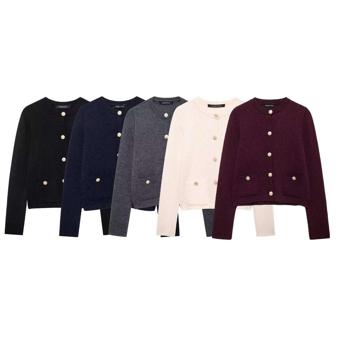 Damen Strickjacke mit schimmernden Knöpfen und Taschen Heidi-Mode