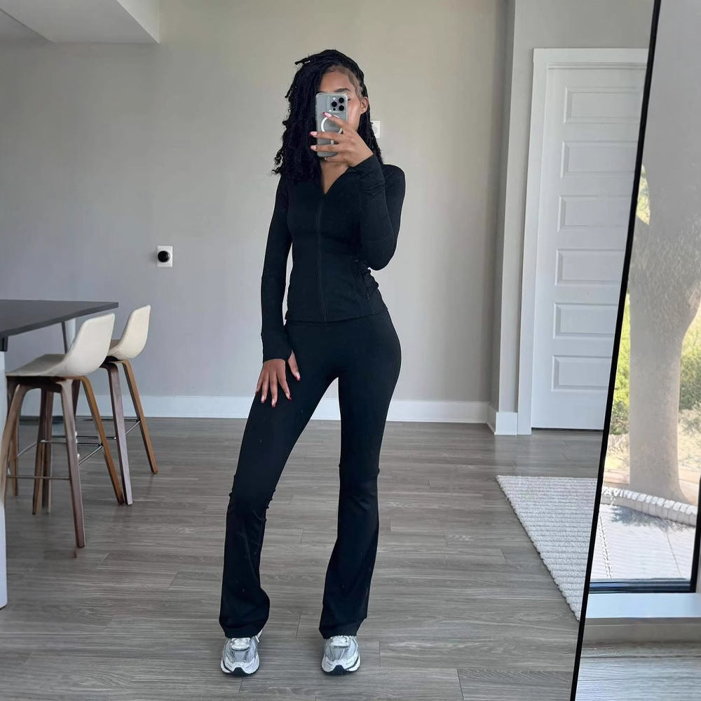 Damen Sportliches Fitness-Outfit mit enganliegendem Langarm-Oberteil und weiten Sporthosen Heidi-Mode