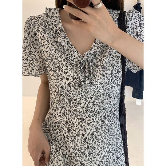 Damen Blusenkleid mit floralem Muster und V-Ausschnitt Heidi-Mode