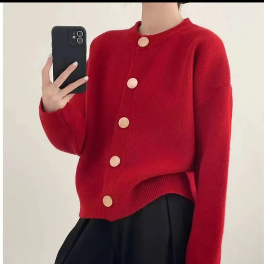 Damen Kuschelige Strickjacke mit großen Knöpfen und elegantem Design Heidi-Mode