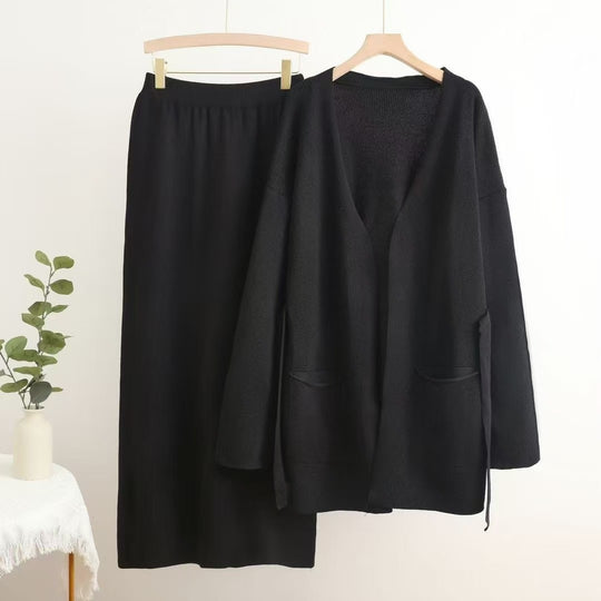 Damen lässiges Strickensemble mit tiefem V-Ausschnitt und praktischen Taschen Heidi-Mode