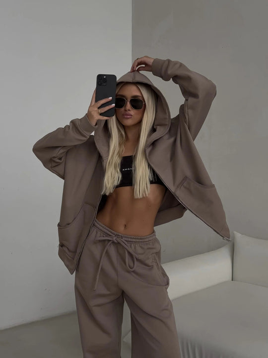Damen lässiger Oversized Hoodie und bequeme Jogginghose mit modischen Details Heidi-Mode