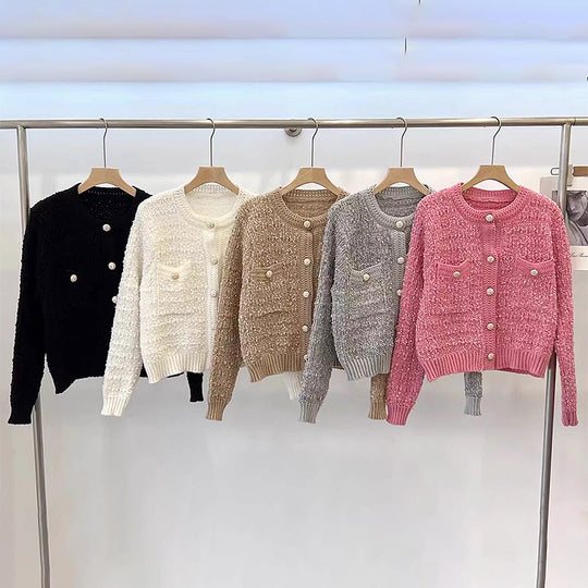 Damen trendige Strickjacke mit dekorativen Knöpfen und lässigem Schnitt Heidi-Mode