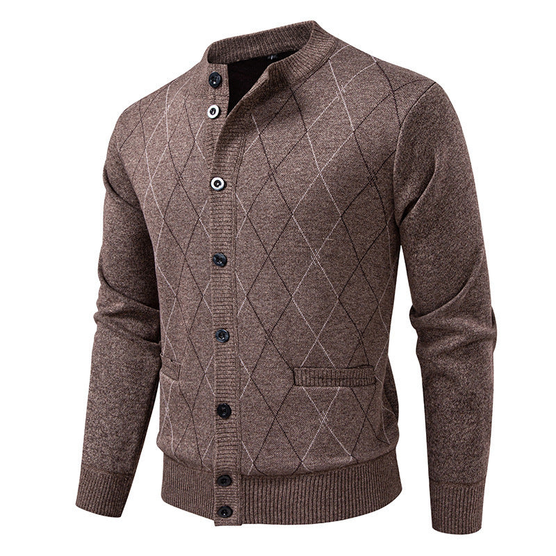 Herren Strickjacke mit modernen Rautenmustern und praktischen Taschen Heidi-Mode