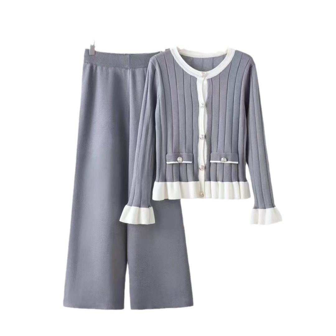 Damen elegantes Strick-Loungewear-Set mit aufgesetzten Taschen und Rüschen Heidi-Mode
