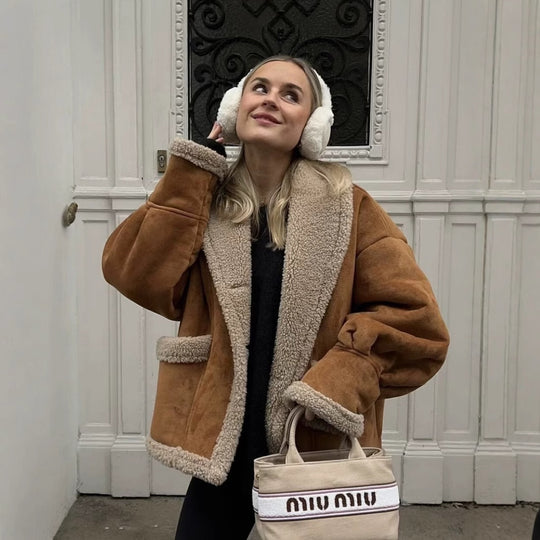 Damen kuschelige Blazerjacke im Teddy-Look mit praktischem Taschen Heidi-Mode
