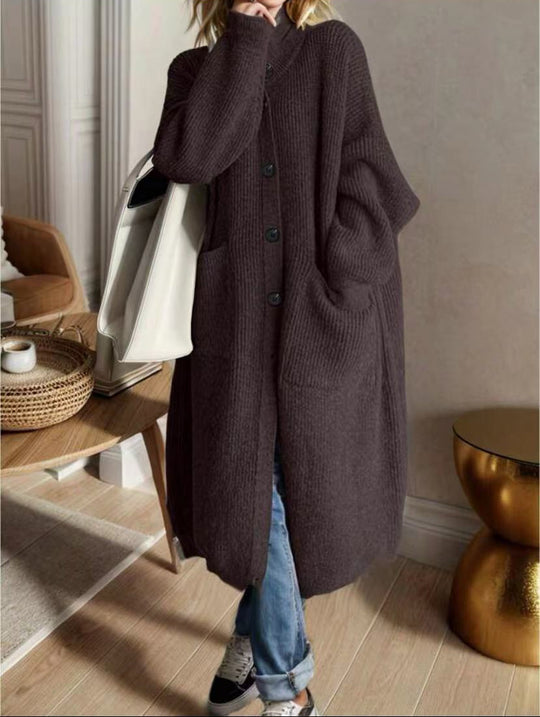 Damen Modische Strickjacke mit großzügigen Taschen und Knopfdetail Heidi-Mode