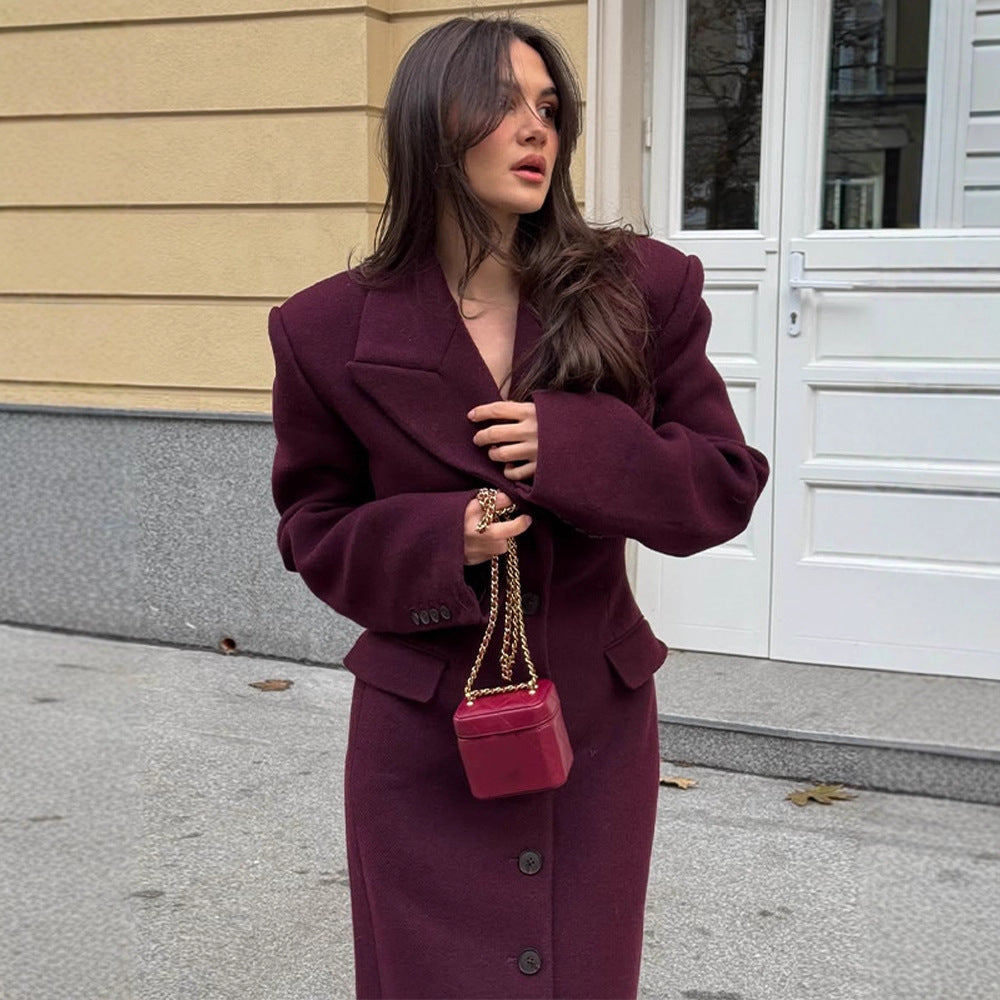 Damen eleganter Wollmantel mit strukturiertem Design und praktischen Taschen Heidi-Mode