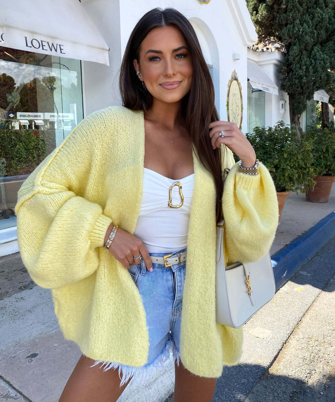 Damen oversized Strickjacke mit lässigen Ballonärmeln und strukturiertem Material Heidi-Mode