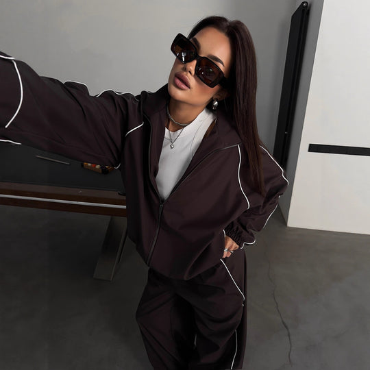 Damen Sportliche Kapuzenjacke und weite Jogginghose im Set Heidi-Mode
