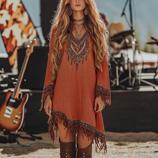Damen Festival-Kleid mit kunstvollem Stickdesign und Fransen Heidi-Mode