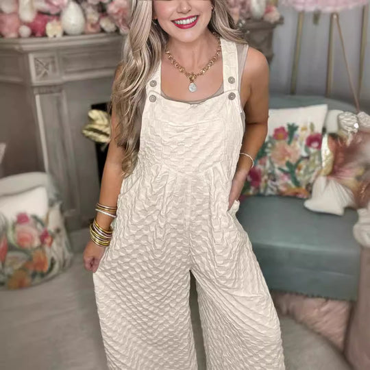 Damen weite Latzhose aus strukturiertem Material Heidi-Mode