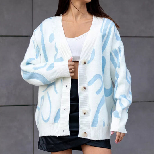 Damen modischer Strickcardigan mit verspieltem Muster und durchgehenden Knöpfen Heidi-Mode